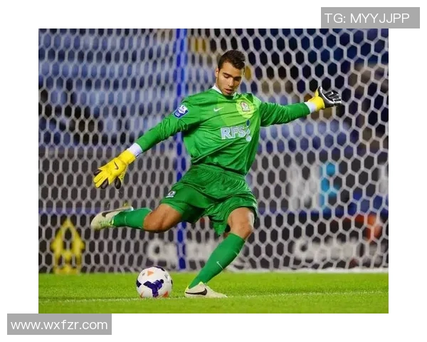 矮个子足球球星的逆袭之路 如何在身高不占优的情况下成为传奇