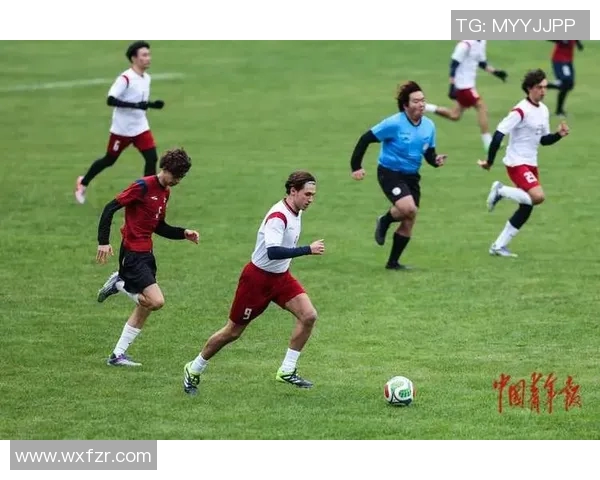 足球巨星独特礼物盘点展现绿茵场外温情瞬间